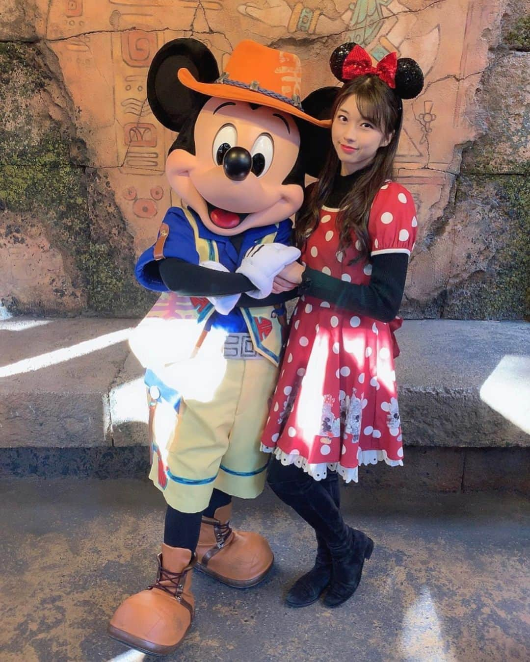 牧野真莉愛さんのインスタグラム写真 - (牧野真莉愛Instagram)「♡ ♡ ❄🎄🎁DISNEY CHRISTMAS 2019︎🎁🎄❄ ・ ♪Welcome to Christmas♪⛄️︎💕︎ ♡ ♡  #disneychristmas 🎄🎁 #tokyodisneyresort #tokyodisneysea #mickey #ミッキー ❤ #minnie #ミニー ちゃん💖 #ディズニークリスマス 🎄🎁 #東京ディズニーシー #東京ディズニーリゾート  #モーニング娘19 #morningmusume19 #牧野真莉愛」12月25日 22時37分 - maria_makino.official