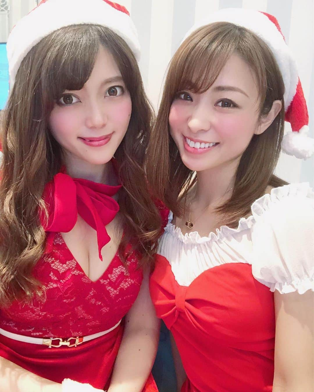 山田あかりさんのインスタグラム写真 - (山田あかりInstagram)「クリスマスが終わると次は年越し！﻿ 一年早いねー😌♥ 載せきらない写真たち🥰  #メリクリ #メリークリスマス #女子会 #サンタコス #サンタ #サンタさん #サンタコスプレ #メリクリ🎄 #女子会コーデ #クリスマス #クリスマスパーティー #クリスマス会 #クリスマスイブ #コスプレ #渋谷 #ビックエコー #ビックエコー渋谷 #カラオケ #メリークリスマス🎄 #楽しい #いいね返しは絶対 #シュガー #撮影 #フリーモデル」12月25日 22時50分 - akari030201