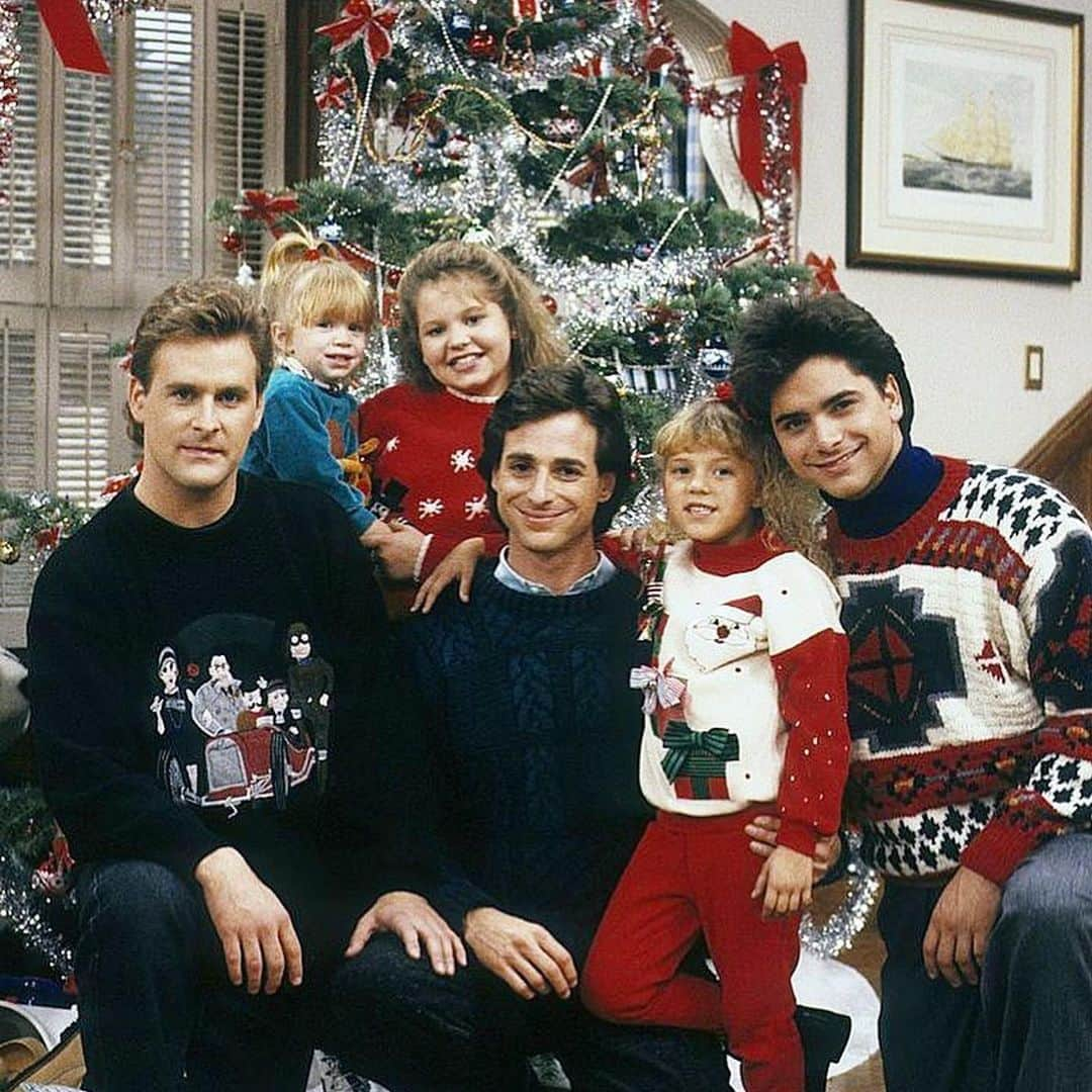 デイブ・クーリエさんのインスタグラム写真 - (デイブ・クーリエInstagram)「#Repost @bobsaget with @get_repost ・・・ Merry Christmas everybody. A long time ago in a galaxy far, far away . . .」12月25日 23時01分 - dcoulier