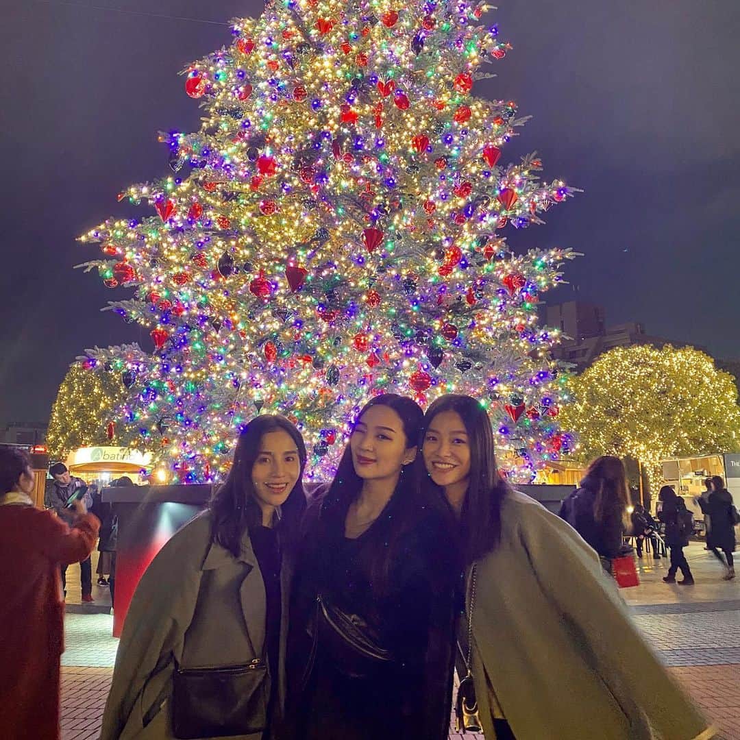 チャン・チュンニンのインスタグラム：「Merry Christmas 🎄🎅🎉」