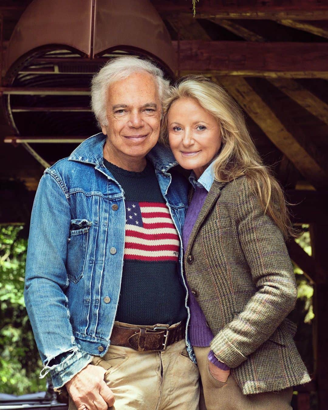 Polo Ralph Laurenさんのインスタグラム写真 - (Polo Ralph LaurenInstagram)「"May your season be filled with warmth, happiness, and the joy of being together. From my family to yours, Happy Holidays." — Ralph Lauren  #PoloRalphLauren」12月25日 23時00分 - poloralphlauren