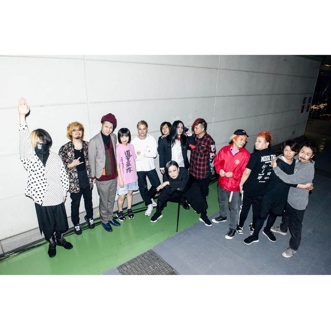 のインスタグラム：「FM802 RADIO CRAZY2019 ポルノ超特急臨時大増便!!@インテックス大阪  photo by @ninjajon  #ロットン20th #レディクレ2019 #ヤバイTシャツ屋さん #coldrainmasato #四星球朱雀王子 #10feet #えぐかった #クソ楽しかった #ありがとうありがとう」