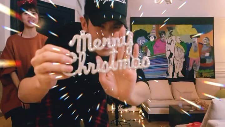 柯震東のインスタグラム：「Merry Christmas 我公司的第一個聖誕節跟第一棵聖誕樹出生啦🥰🥰 #禾豐九路」