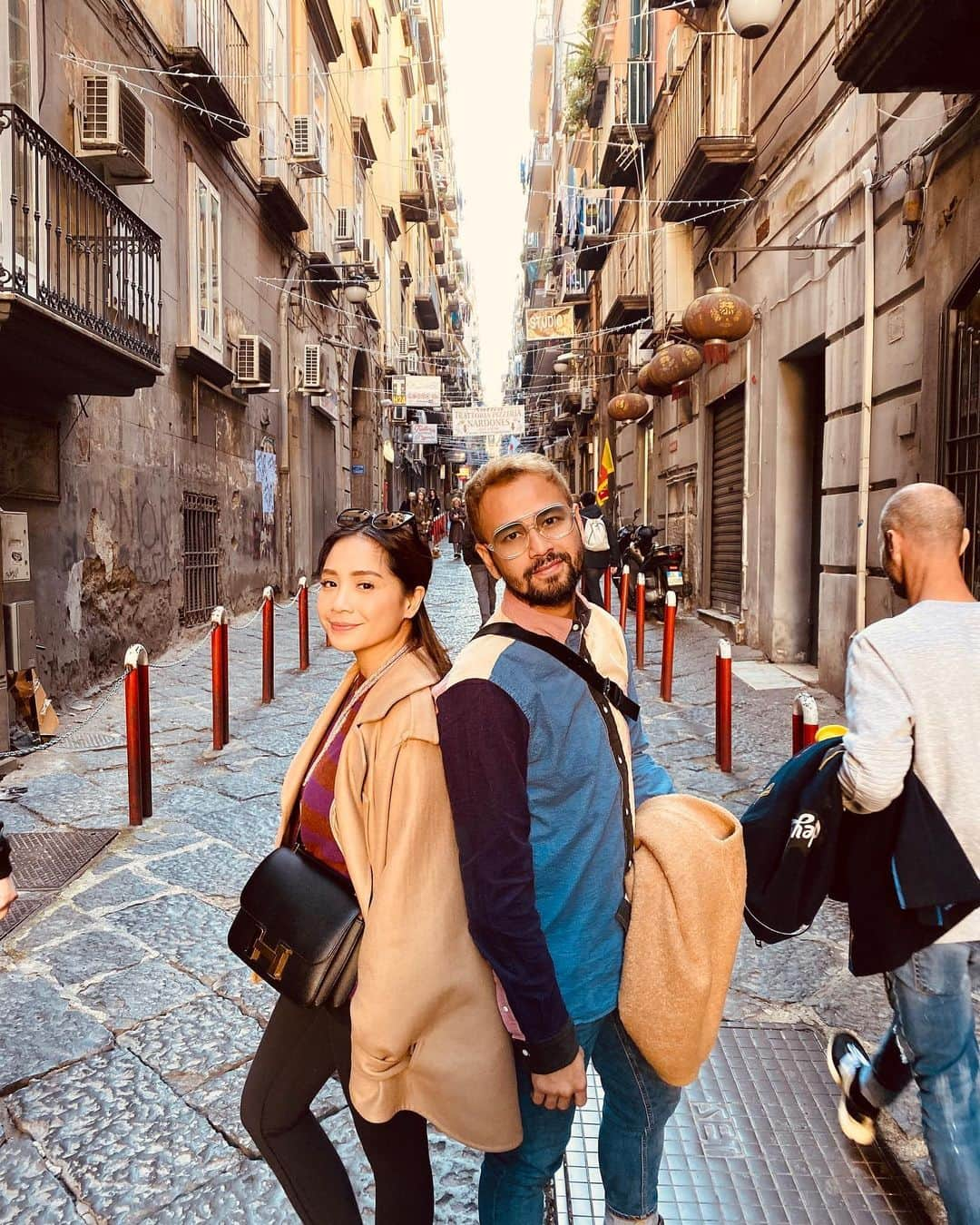 Raffi Ahmadさんのインスタグラム写真 - (Raffi AhmadInstagram)「Seruuu abiiiizzzzz NAPOLI 🇮🇹 Broonnnkzzzz abieeezzz 😎」12月25日 23時23分 - raffinagita1717