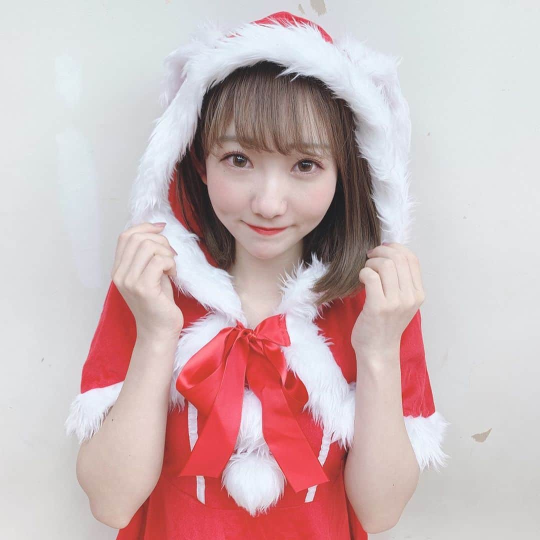夏川愛実さんのインスタグラム写真 - (夏川愛実Instagram)「ㅤㅤㅤㅤㅤㅤㅤㅤㅤㅤㅤㅤㅤ ㅤㅤㅤㅤㅤㅤㅤㅤㅤㅤㅤㅤㅤㅤㅤㅤㅤㅤㅤㅤㅤㅤㅤㅤㅤㅤㅤ 今日はメンバーとサンタコスして パーティーしました🥳 幸せすぎん？？？🎄🎅 ㅤㅤㅤㅤㅤㅤㅤㅤㅤㅤㅤㅤ #クリスマス#クリスマスコス#サンタコス #メリクリ#Christmas#サンタ#サンタコスプレ  ㅤㅤㅤㅤㅤㅤㅤㅤㅤㅤㅤ ㅤㅤㅤㅤㅤㅤㅤㅤㅤㅤㅤㅤ」12月25日 23時23分 - ami_natsukawa