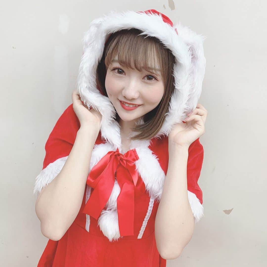 夏川愛実さんのインスタグラム写真 - (夏川愛実Instagram)「ㅤㅤㅤㅤㅤㅤㅤㅤㅤㅤㅤㅤㅤ ㅤㅤㅤㅤㅤㅤㅤㅤㅤㅤㅤㅤㅤㅤㅤㅤㅤㅤㅤㅤㅤㅤㅤㅤㅤㅤㅤ 今日はメンバーとサンタコスして パーティーしました🥳 幸せすぎん？？？🎄🎅 ㅤㅤㅤㅤㅤㅤㅤㅤㅤㅤㅤㅤ #クリスマス#クリスマスコス#サンタコス #メリクリ#Christmas#サンタ#サンタコスプレ  ㅤㅤㅤㅤㅤㅤㅤㅤㅤㅤㅤ ㅤㅤㅤㅤㅤㅤㅤㅤㅤㅤㅤㅤ」12月25日 23時23分 - ami_natsukawa
