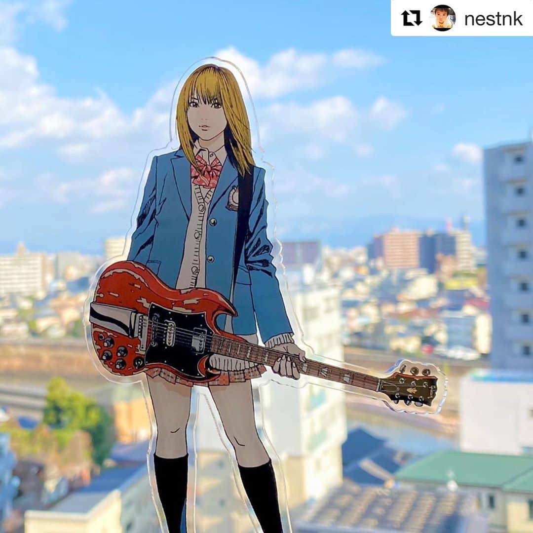 江口寿史のインスタグラム：「今年はたくさんの人に買っていただいたアクリルスタンド！ネストさんお疲れ様でした！また新作も作りましょう！  #Repost @nestnk with @get_repost ・・・ 日本在住の外国人の方から英文のメールが。 英訳アプリを使って読んでみると、 江口先生のアクリルスタンドを買ったけど、 1つだけ手に入れられなかったと。 それがヤフオク等で高値で売られていて 悔しいので再販を希望しますという 感じの内容でした。  来年応えられるようになるといいなぁ。」