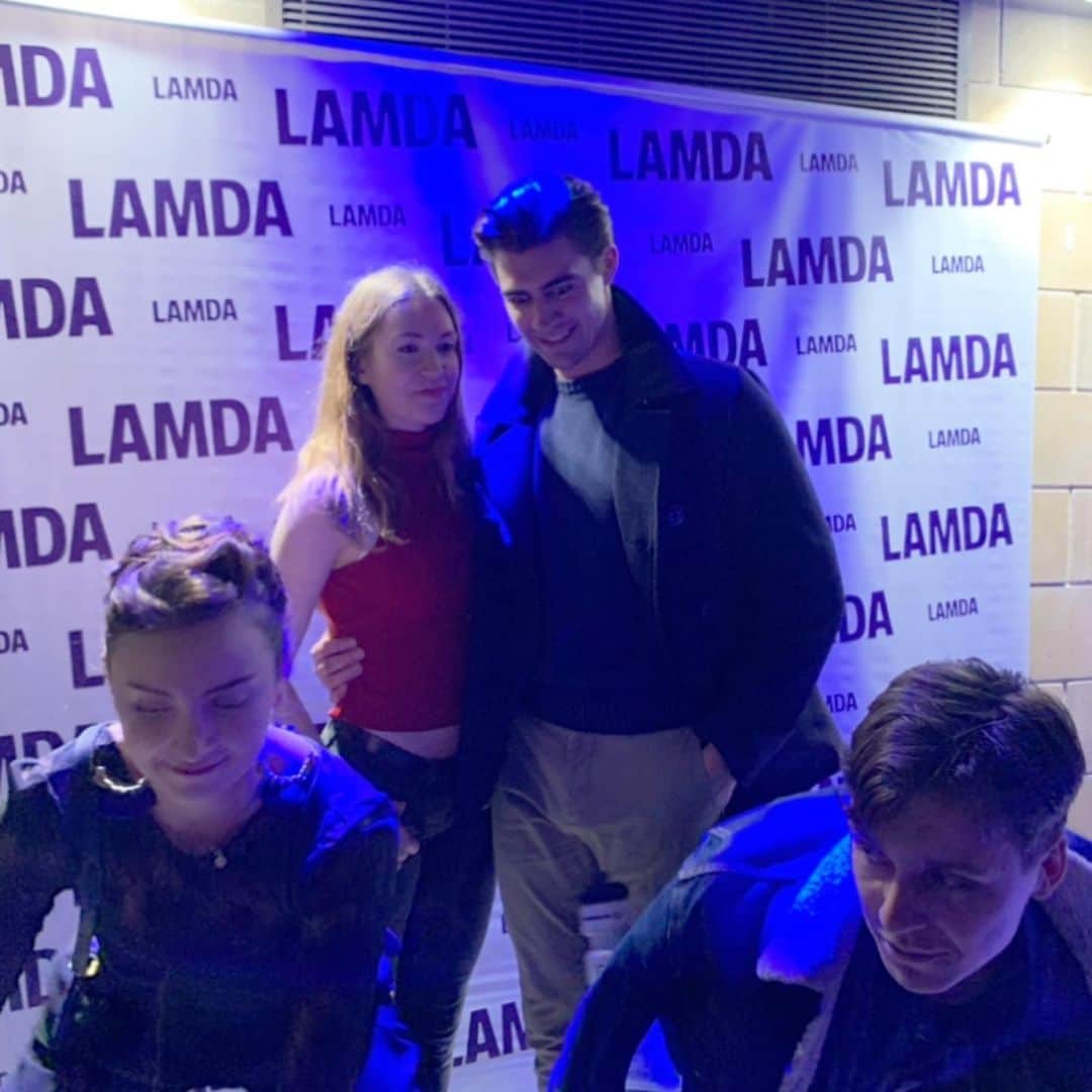 アレックス・ブノワのインスタグラム：「What special holiday is today? (If you said Christmas, you’d only be half right) It’s @jordanashleygrier birthday! To celebrate, here is the sequence of events involving Cameron and Meg slow motion twerking on us... Happy birthday Jordan, you’re absolutely incredible!」