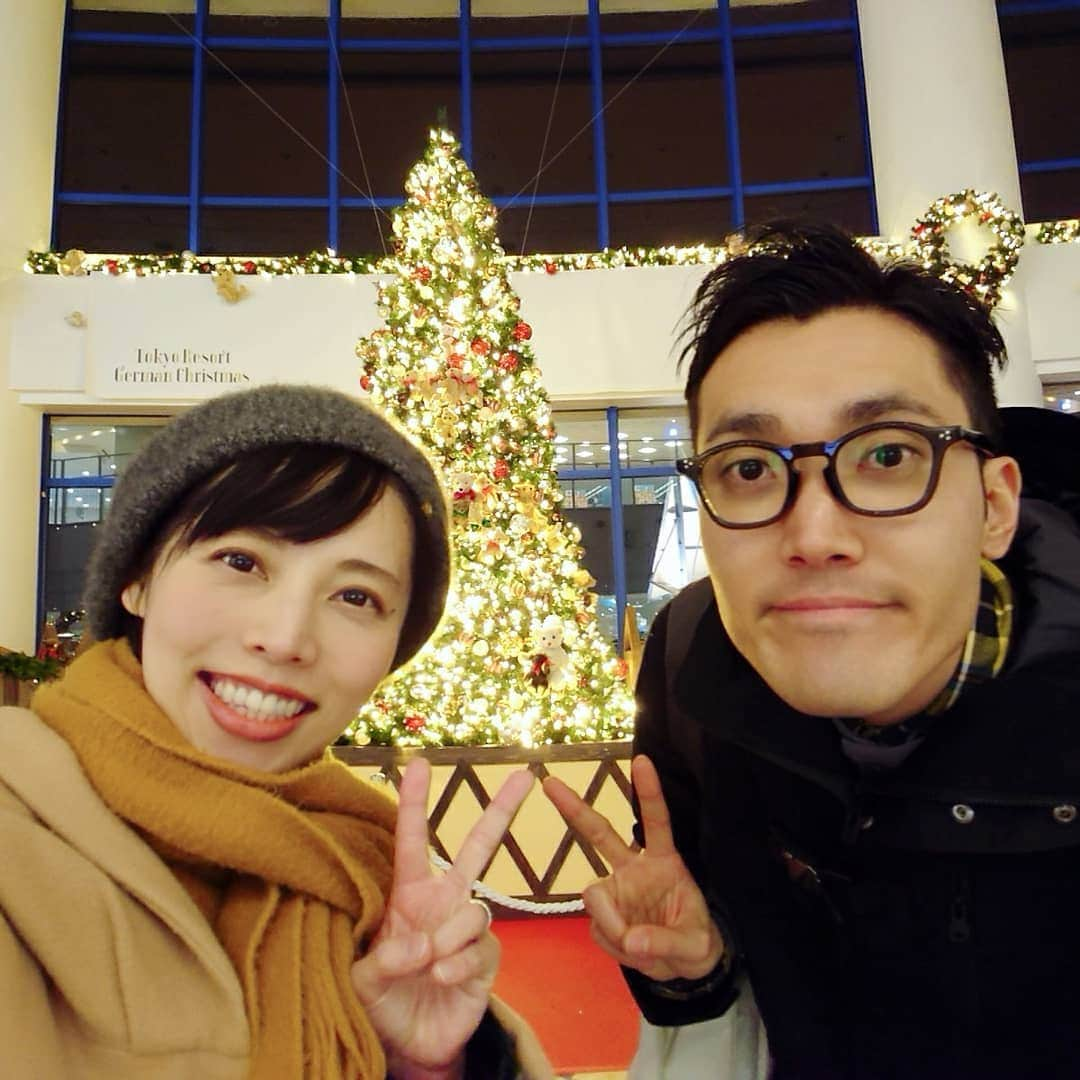 和泉杏さんのインスタグラム写真 - (和泉杏Instagram)「メリークリスマス♡ . 8年前のこの日に付き合って、 今日までずっと一緒にいましたが、 すーごく仲良し♪ . たまーに喧嘩もしますが、 ずっと変わらない仲の良さ♪ . . 先日の喧嘩は、 【スッキリ】と【ゴッドタン】で、 『私に内緒で旦那が高い買い物をわんさかしていた』という事実が発覚した時で、 （喧嘩と言うよりも謝罪とお説教） . それ以来、家計は私がすべて管理することになりました。 . 家計管理…頑張ります！！！ . . . #メリークリスマス #メリクリ #菊田夫妻 #菊田夫婦 #ハナコ #ハナコ菊田 #ハルカラ #ハルカラきょう #家計管理 #頑張らねば」12月25日 23時53分 - izumikyou