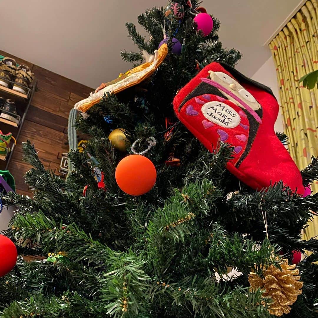 宮川大輔さんのインスタグラム写真 - (宮川大輔Instagram)「#後12分でクリスマスが終わる #また来年。 #サンタクロースさん #お疲れ様でした。」12月25日 23時48分 - miyagawadai