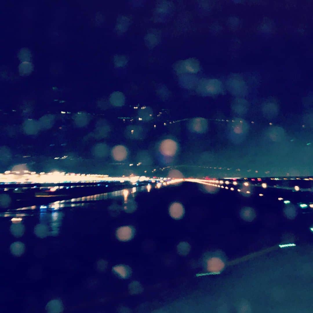 金子三勇士さんのインスタグラム写真 - (金子三勇士Instagram)「Cleared for take off Runway 06R at KIX @japanairlines_jal #flyjal #JAL #KIX #HND #B738」12月25日 15時04分 - miyujikaneko_official