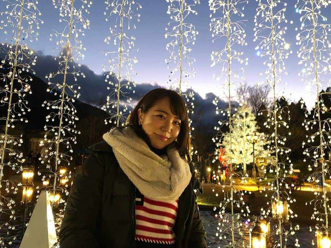 藤巻紗月さんのインスタグラム写真 - (藤巻紗月Instagram)「🎄🎅🎄 めりーくりすます！！ #女子旅#3人でいるとハッピーが止まらない#箱根 #champion#championjp#cpfu」12月25日 15時21分 - satsuki_48fuj