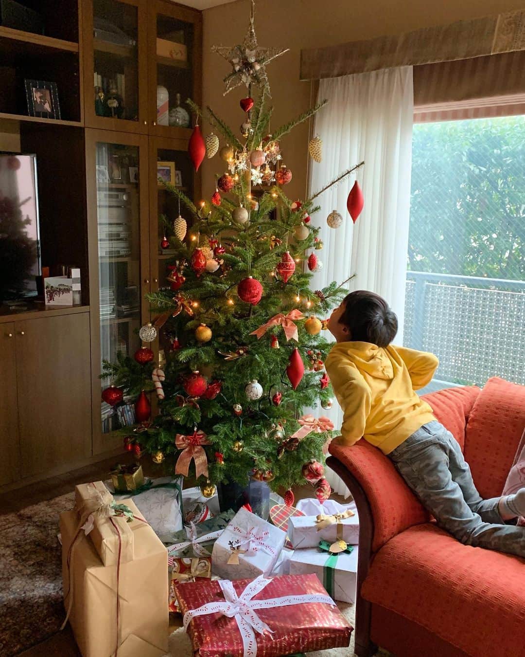 田沢美亜のインスタグラム：「Merry Christmas 🎅🎄🎁🔔✨」