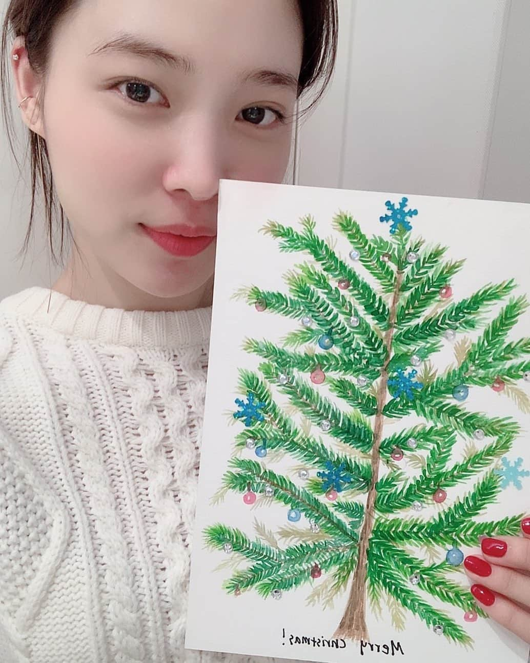 ユン・ソヒさんのインスタグラム写真 - (ユン・ソヒInstagram)「I got a handmade Christmas tree >< #♥」12月25日 16時02分 - sh_ovel_y