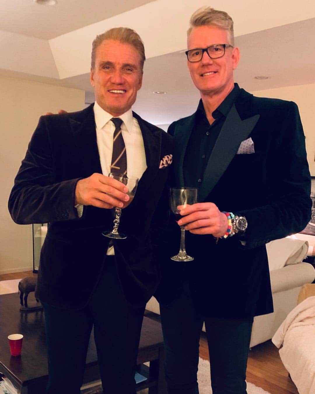 ドルフ・ラングレンのインスタグラム：「A Very Special Merry Christmas from the Lundgren brothers!! 🎄🎄🎅🎅🍾🍾」