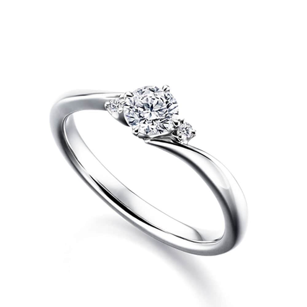 婚約・結婚指輪のI-PRIMO（アイプリモ）公式アカウントさんのインスタグラム写真 - (婚約・結婚指輪のI-PRIMO（アイプリモ）公式アカウントInstagram)「* 【聖夜のふたりに相応しい輝き、想いを届けるエンゲージリング】 ゆるやかなウェーブラインと細身のアームが指先を綺麗に見せるデザイン。こうま座の連星『キタルファ』をモチーフに、まるで夜空を幸せいっぱいに駆けまわる子馬のようなダイヤモンドの煌めきは、いつまでもおふたりの側にあたたく寄り添います。 ㅤㅤㅤㅤㅤㅤㅤㅤㅤㅤㅤㅤㅤ 婚約指輪：キタルファ #アイプリモ_キタルファ * #iprimo #アイプリモ #婚約指輪 #結婚指輪 #ブライダルリング #エンゲージリング #マリッジリング #エタニティリング #プレ花嫁 #結婚準備 #婚約 #結婚 #令和婚 #2019冬婚 #2020春婚 #wedding #bridal #bridaljewelry #happywedding  #rings #bridalring #marriagering #engagementring #diamond #日本中のプレ花嫁さんと繋がりたい」12月25日 16時44分 - iprimo_official
