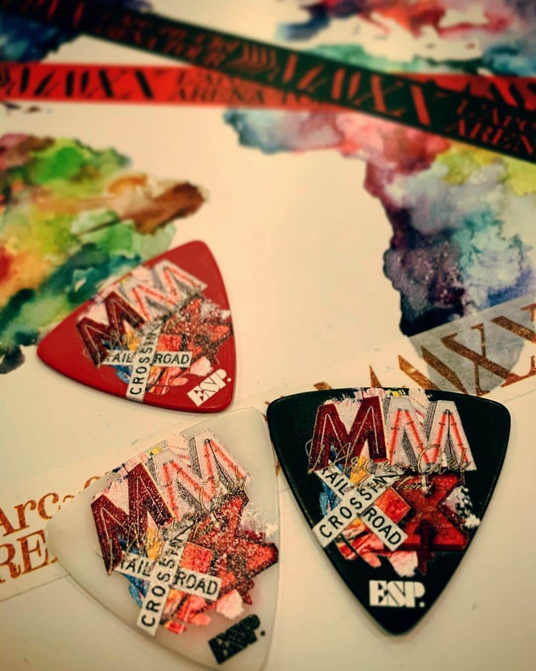 tetsuyaのインスタグラム：「ニューピック！ #esp  #LArcenCiel #tetsuya #ARENATOURMMXX #MMXX」