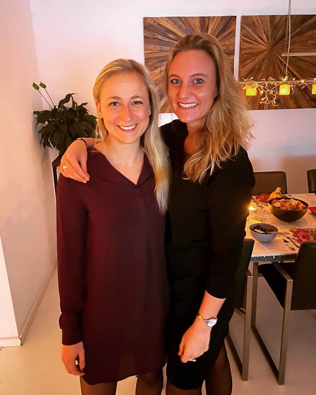 セレーナ・ピークのインスタグラム：「Merry Christmas everyone! 🎄」