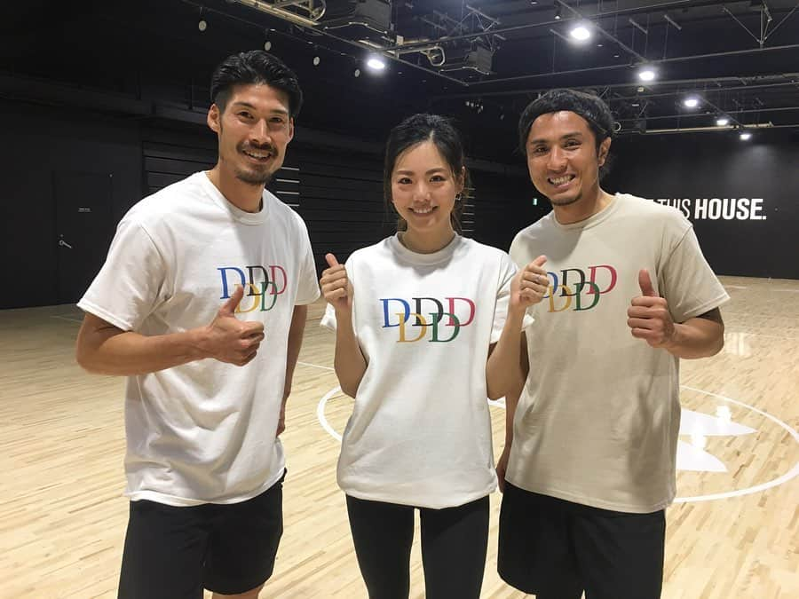 坪井保菜美さんのインスタグラム写真 - (坪井保菜美Instagram)「⛹🏻‍♂️Dリンピック🤸🏻‍♀️ 浦和レッズ所属⚽️鈴木大輔さん主催のアスリート運動会に参加しました。 ・ ⚽️大輔＆大亮⚽️ という事でDリンピック👏🏻 ・ 各競技アスリート達が、 鈴木大輔チーム・那須大亮チーム に分かれて5種目対決🔥 ・ みんなの身体能力の高さと、気合度。 盛り上がるし集中力凄いし。切り替えすごい。笑 ・ 楽しい企画に参加させて頂いて ありがとうございました✨ ・ またやりたい🤩 ・ #アスリート #運動会 #スポーツ #サッカー #野球  #バスケットボール #柔道 #フィギュアスケート  #水泳 #競泳 #クリケット #器械体操 #アメフト  #バレーボール #新体操」12月25日 17時08分 - honamitsuboi