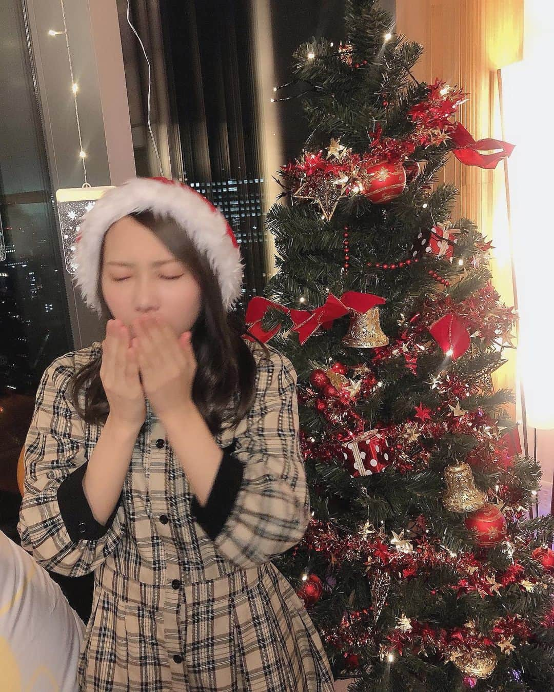 きりたんぽさんのインスタグラム写真 - (きりたんぽInstagram)「くしゃみしすぎなクリスマス . . 🔔🎅🏻Happy Merry X'mas🎄🌟」12月25日 18時06分 - kiritampopopo