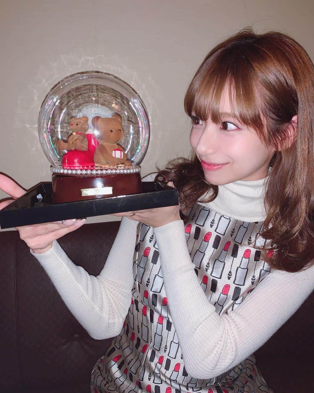 星島沙也加さんのインスタグラム写真 - (星島沙也加Instagram)「今年はみんなでクリスマス🎄🎁 こんなかわいいケーキ出てきた🧸❤️」12月25日 18時11分 - sayaka_hoshijima
