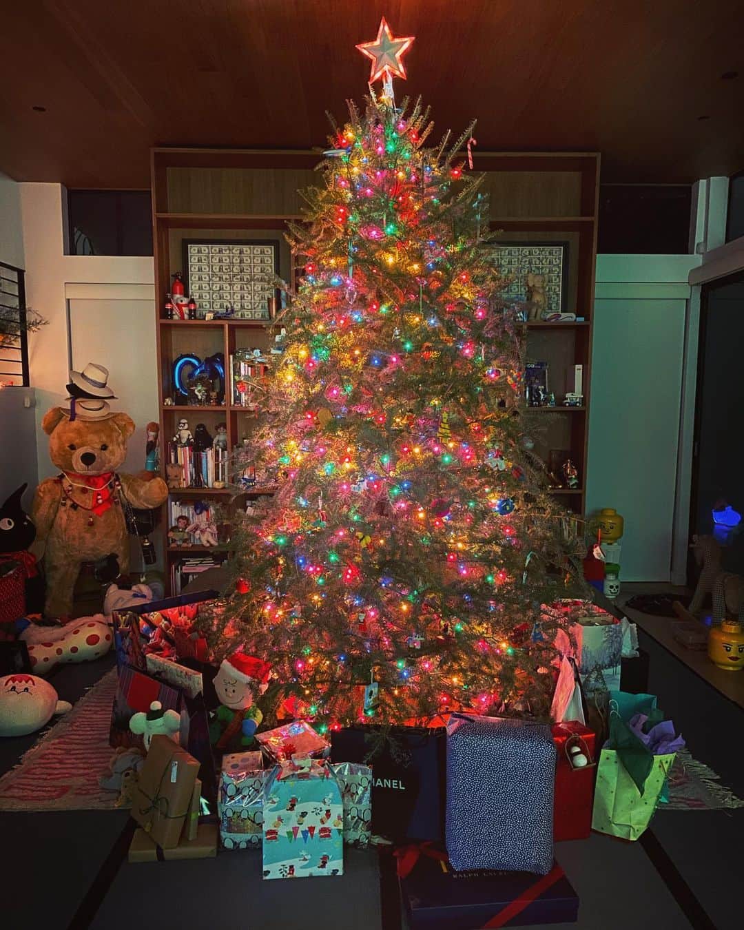 陳冠希さんのインスタグラム写真 - (陳冠希Instagram)「MERRY CHRISTMAS 🎄」12月25日 18時36分 - edisonchen