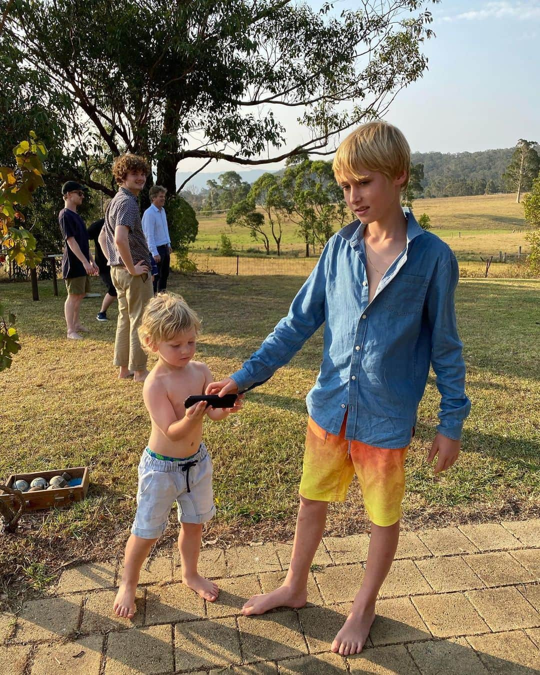 ナオミ・ワッツさんのインスタグラム写真 - (ナオミ・ワッツInstagram)「Lovely Aussie Christmas with the family. All about our lovely Nanna. Such a great day except for the snakes!!💕🎄🇦🇺 hope you had a good one. Sending wishes 😘」12月25日 18時43分 - naomiwatts