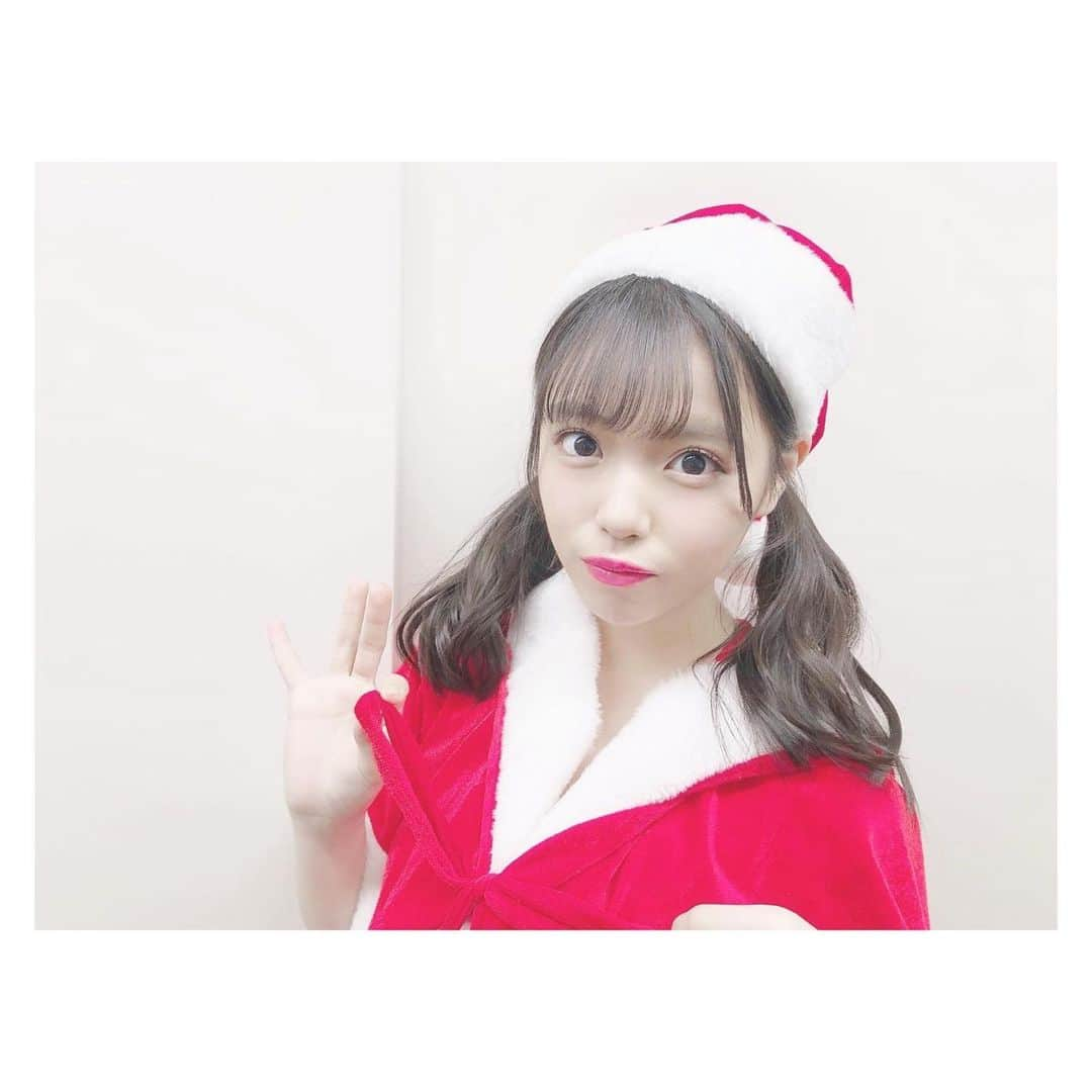 岩田陽菜さんのインスタグラム写真 - (岩田陽菜Instagram)「#メリークリスマス 🎅🎄✨﻿ ﻿ #xmas#merrychristmas#クリスマス#santaclaus#サンタ#サンタコス#コスプレ﻿ #ツインテール#ヘアアレンジ」12月25日 19時19分 - hina_naso_stu48