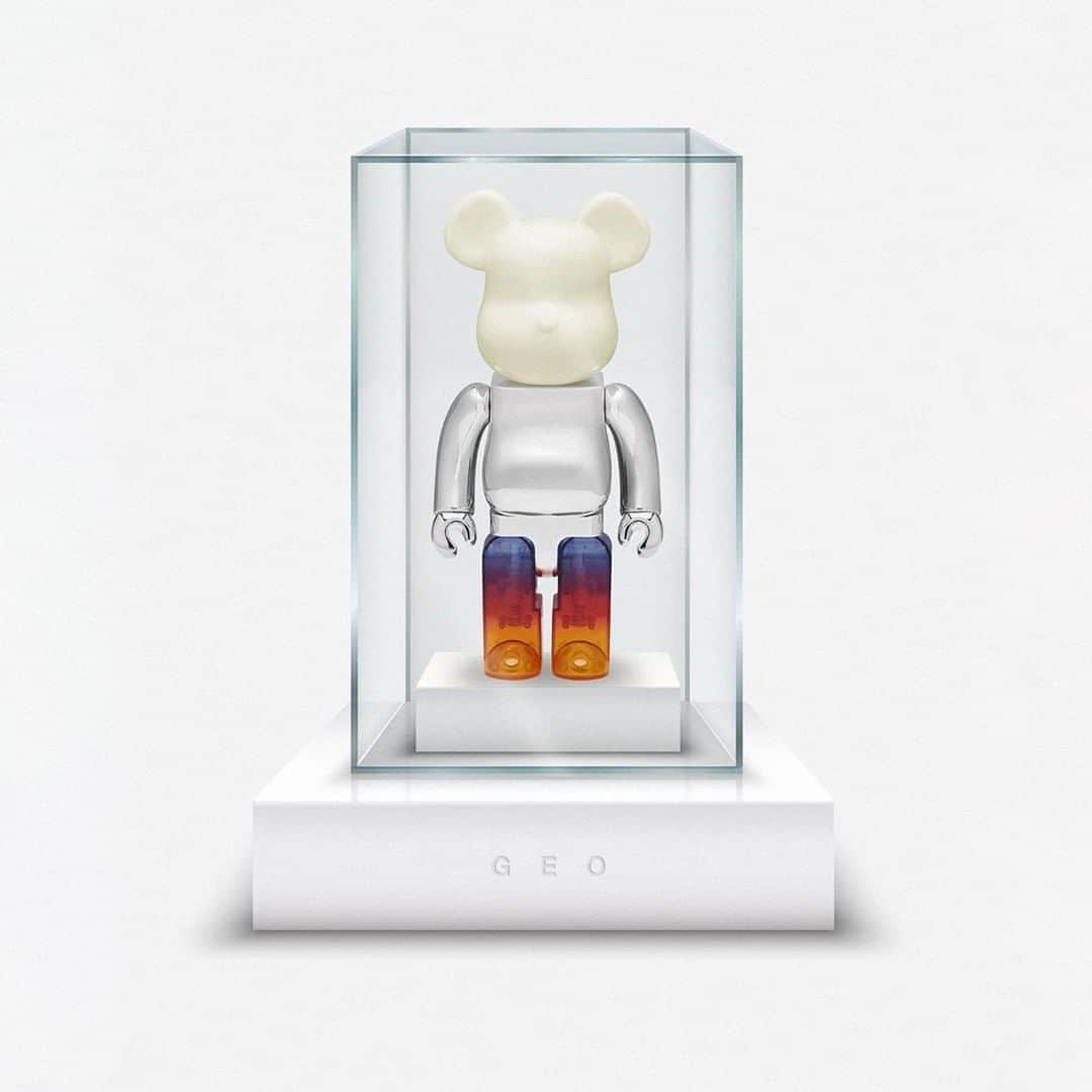 HYPEBEASTさんのインスタグラム写真 - (HYPEBEASTInstagram)「@hbx: Special Release: The @geodesign1 x @medicom_toy BE@RBRICK 400%. Link in bio for more details.⁠ Photo: GEO⁠」12月25日 19時27分 - hypebeast