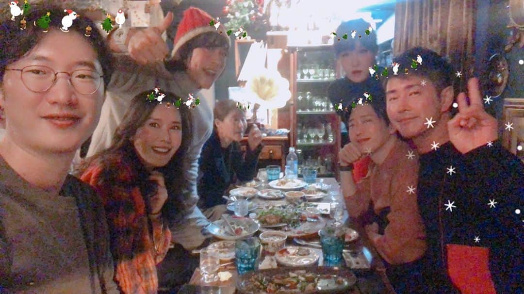 キム・ソナさんのインスタグラム写真 - (キム・ソナInstagram)「Happy(☝︎ ՞ਊ ՞)☝︎ #merrychristmas 🎄🎄🎄」12月25日 20時26分 - kimsuna_official