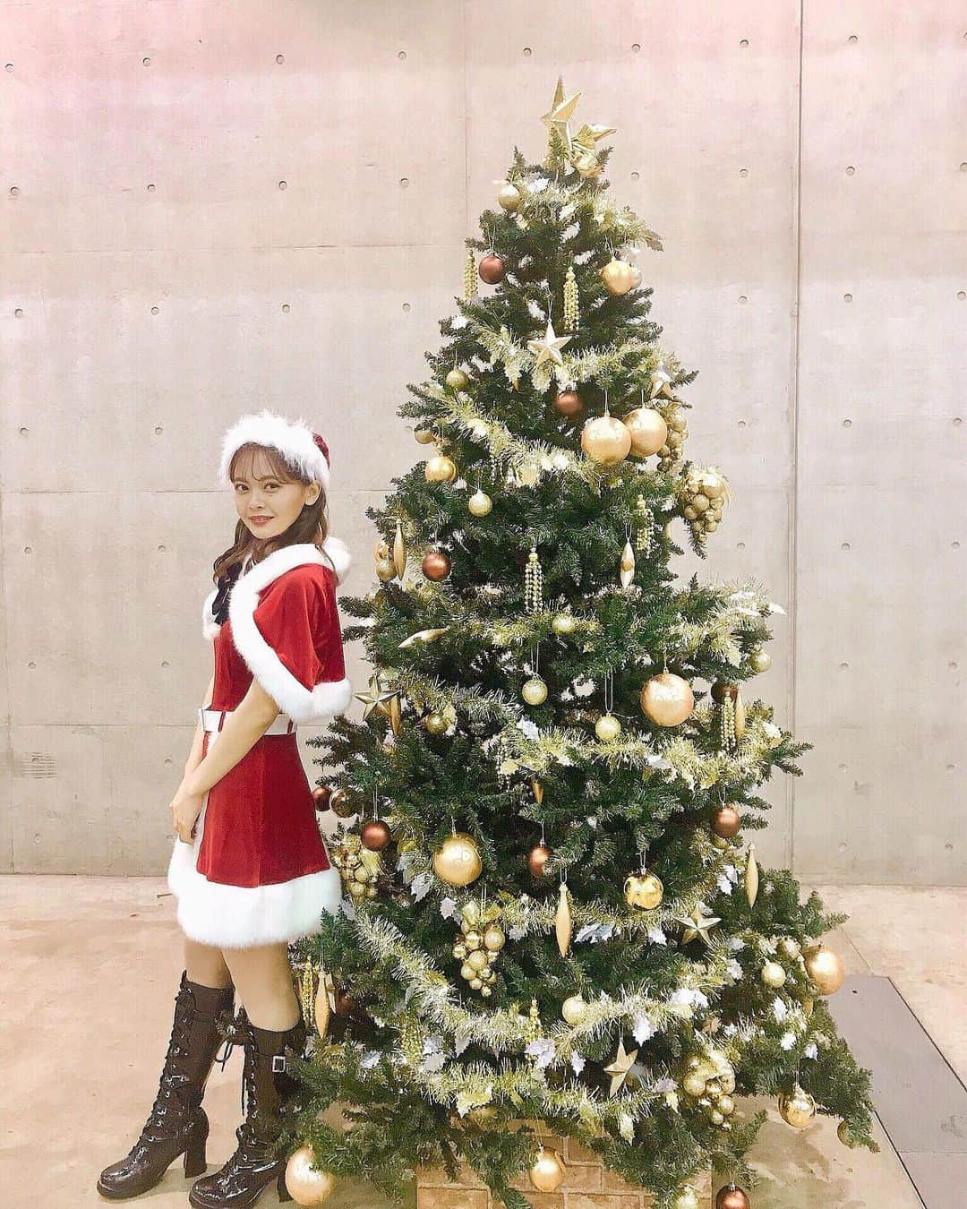 湯本亜美さんのインスタグラム写真 - (湯本亜美Instagram)「ㅤㅤㅤ メリークリスマス🎅🏻✨ サンタさんから胃腸炎というプレゼントを貰い 今日はずっと寝込んでました... もう回復に向かってます😷! 忘れもしないクリスマスになりました🎄 ㅤㅤㅤ 皆さんは素敵な1日を過ごせましたか〜🥂❤︎ #merrychristmas」12月25日 20時44分 - amiyumoto_official