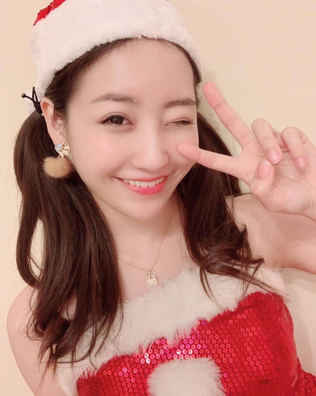 中西悠綺さんのインスタグラム写真 - (中西悠綺Instagram)「Happy Merry Xmas 🎅🏻🎄❤️ 聖誕節快樂~  去年のサンタさんで。笑」12月25日 20時55分 - nakanishi_yuuki