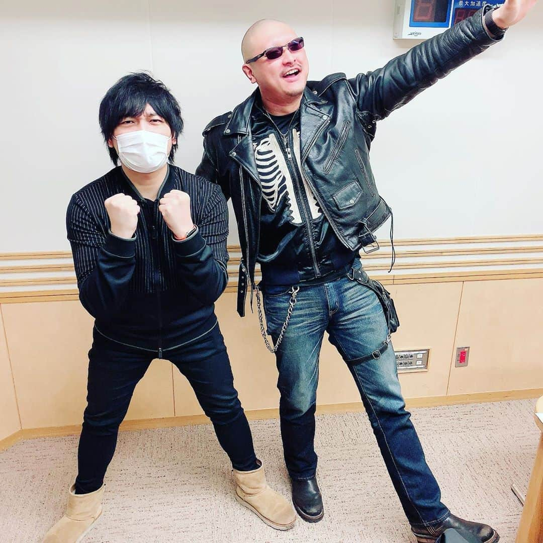 マフィア梶田さんのインスタグラム写真 - (マフィア梶田Instagram)「もうすぐラジオーシャン！ お聴き逃しなく！  #アナムネシス  #転載禁止」12月25日 21時27分 - mafia_kajita