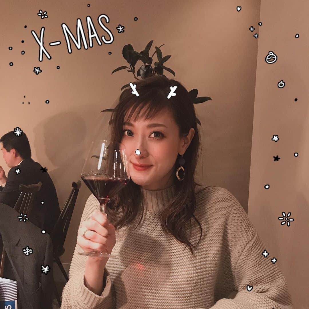 高橋麻美さんのインスタグラム写真 - (高橋麻美Instagram)「プレゼンもらいました♡  #クリスマス#プレゼント#xmas#presents🎁 #dinner#ディナー#25日#trunkhotel#トランクホテル」12月25日 22時15分 - charmy421