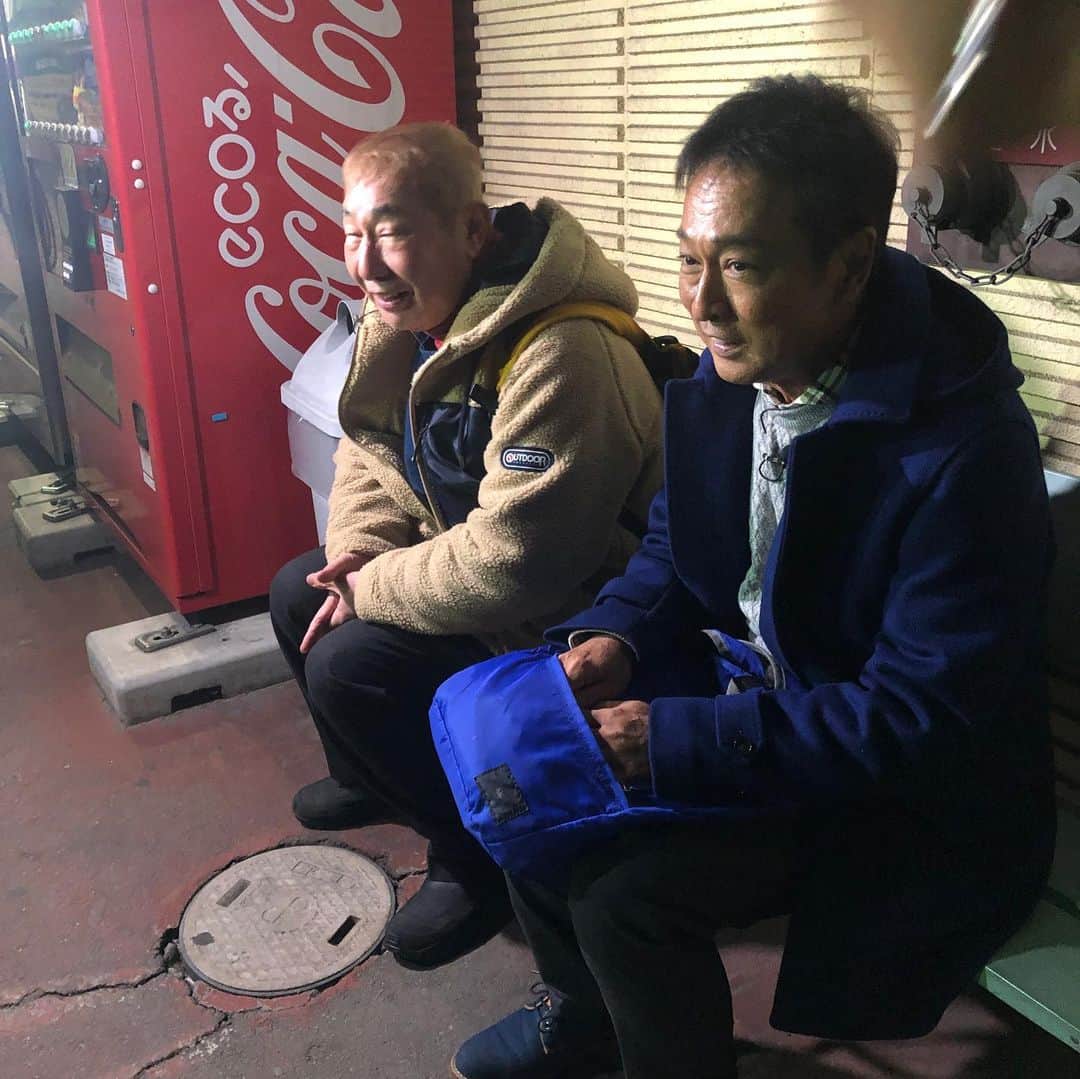 加藤紀子さんのインスタグラム写真 - (加藤紀子Instagram)「テレビ東京『旅バラ』ローカル路線バスの旅、最終回ゲストに呼んで頂いて感謝いっぱいです。 濃厚濃密なロケで4時間SPくらいでも良かったんじゃ？なレベルの撮れ高だった気がしますが、 とにかく太川さん蛭子さん、楽しい時間をありがとうございました。 玉緒ちゃん、あさみちゃん、いっぱいお疲れ様でした。そして愛しかない技術、製作の皆様、本当にありがとうございました！！ にしても、また観たいです、路線バス旅！！ #写真1はその昔DVD用のコメント収録した時 #写真2と3総集編の時 #写真4は蛭子さんが見た私達三人 #写真5は最後のバスを待つお二人  #テレビ東京 #ローカル路線バスの旅」12月25日 22時17分 - katonoriko