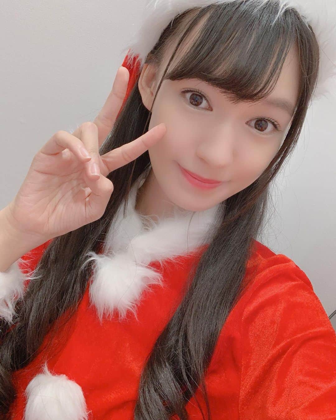 村星りじゅ（ukka）さんのインスタグラム写真 - (村星りじゅ（ukka）Instagram)「Merry X'mas✩॰*﻿ #クリスマス #ukka #村星りじゅ」12月25日 22時20分 - riju_murahoshi