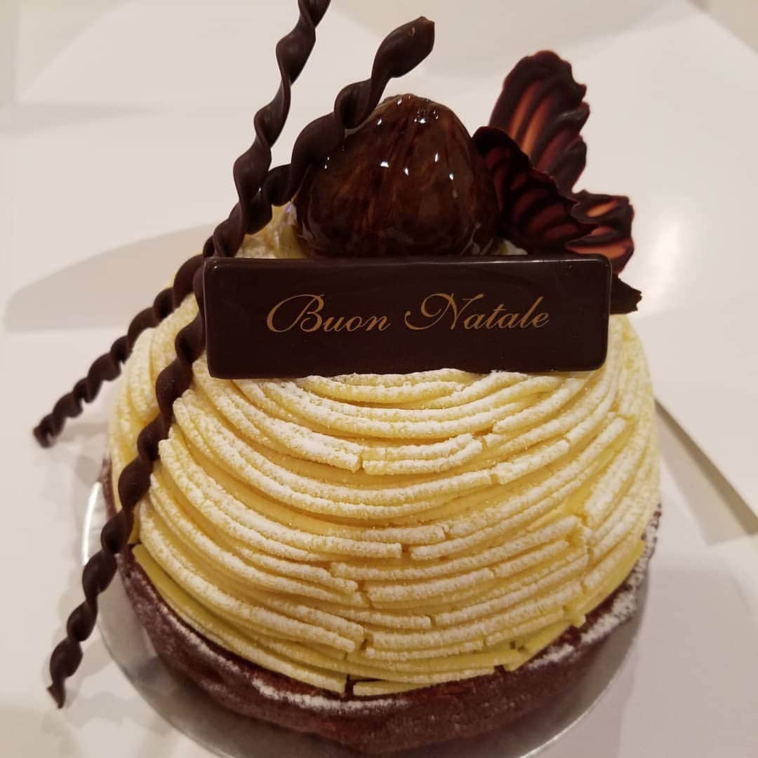 勝田一樹さんのインスタグラム写真 - (勝田一樹Instagram)「クリスマスしましたよ✨ 珍しくケーキも登場ですよ✨ 食べきれませんでしたよ😱  #勝田めし #勝田一樹 #kazukikatsuta  #ディメンション #dimensionjazz  #メリークリスマス  #クリスマスケーキ」12月25日 22時22分 - kazukikatsuta