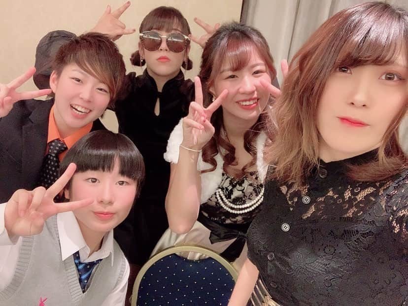 林下詩美さんのインスタグラム写真 - (林下詩美Instagram)「超絶楽しかったです✨ #STARDOM #女子プロレスラー #ブシロード #ゴールデンボンバー #樽美酒研二 #授賞式」12月26日 8時56分 - u_t_m_0914