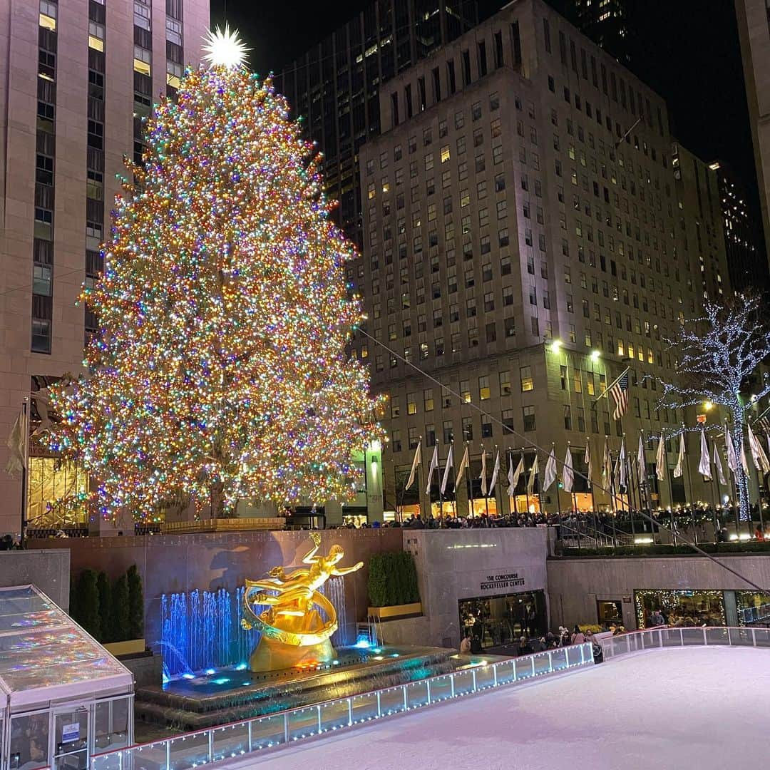 キム・ジュニさんのインスタグラム写真 - (キム・ジュニInstagram)「Christmas Dinner in NY . Thank You Jesus for coming us♥️🎄 #JunieNewyork」12月26日 9時11分 - evajunie
