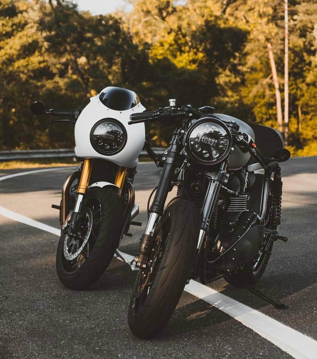 epidemic_motorsさんのインスタグラム写真 - (epidemic_motorsInstagram)「Via @classicbike_raisch #caferacer #vintagebike #vintagemotorcycle」12月26日 0時24分 - epidemic_motors