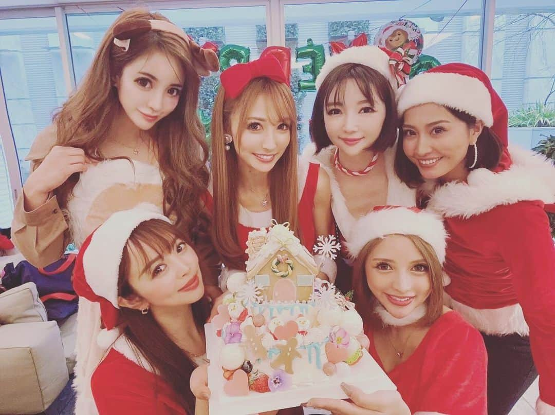 森下悠里さんのインスタグラム写真 - (森下悠里Instagram)「メリークリスマス🎄🎅🎁 - みんなはどんなクリスマス過ごしたかな？？✨✨ - 先日、美人ママ達と親子クリスマス会しました💓 - #merrychristmas #xmas #happychristmas」12月26日 0時24分 - yuurimorishita