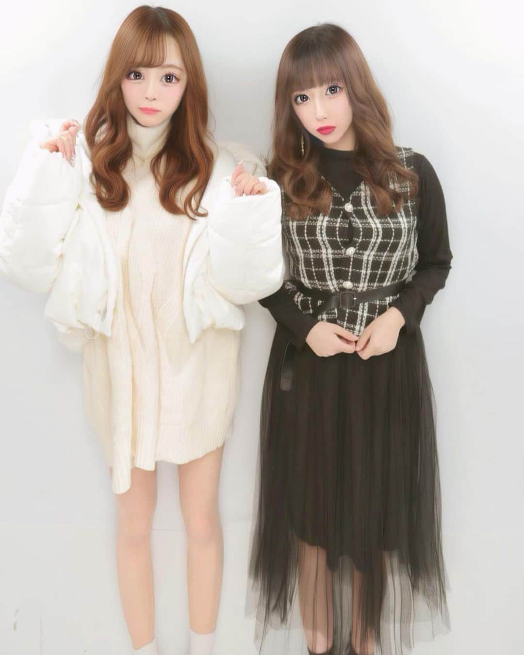 のインスタグラム：「・ 今年も安定の @jgrddgyyess  と X'mas過ごした〜🎅🏻💕 ・ ・ きょうは真っ白コーデにしたよ♡ ・ ・ #xmas #ootd #fashion #instagood #girl #white #クリスマス #プリクラ #キャバクラ #私服」