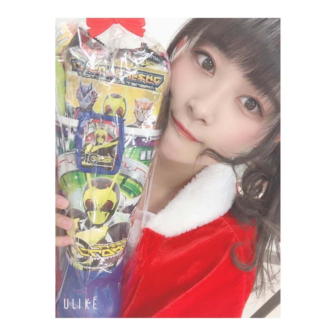 涼邑芹さんのインスタグラム写真 - (涼邑芹Instagram)「まゆちゃんサンタさんからクリスマスプレゼントいただきました！🎅🏻🎁✨ ゼロワンのブーツに入ったお菓子🥺💓 大切にします🥺本当に嬉しい！！💓 幸せです☺️ #クリスマス #クリスマスプレゼント #仮面ライダー #ゼロワン #お菓子」12月26日 0時38分 - seri_suzumura