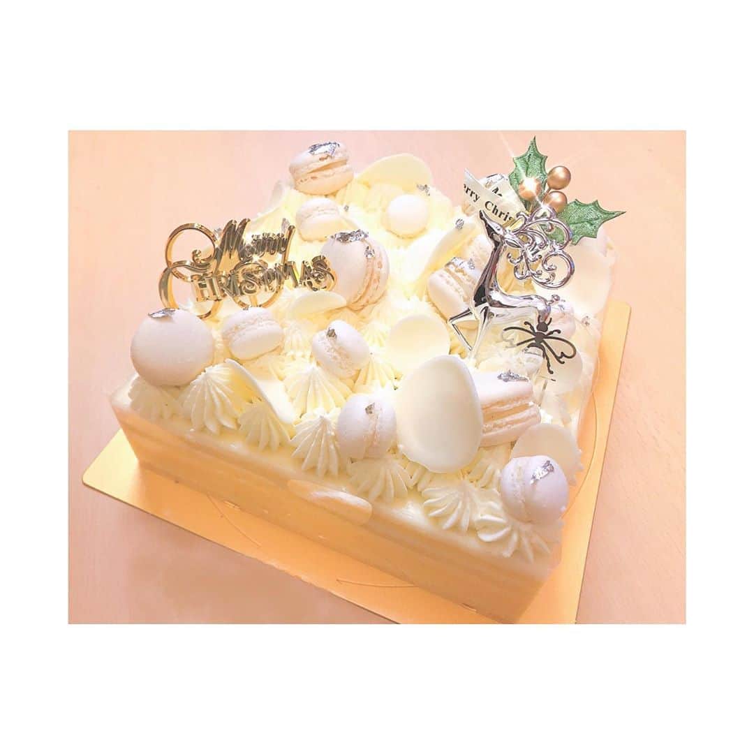 森脇加奈子のインスタグラム：「． 🎄 ． ． 我が家のクリスマスケーキ🦌 #merrychristmas  #cake #christmascake」