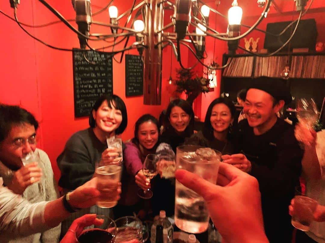 西田善太さんのインスタグラム写真 - (西田善太Instagram)「巻き込まれ型で、期せずして楽しいクリスマス。檀家周り最後のピース「赤い部屋」。今年もいろいろありがとちゃん。来年も楽しい年にいたしましょう。 #赤い部屋 #minc」12月26日 1時47分 - zentanishida