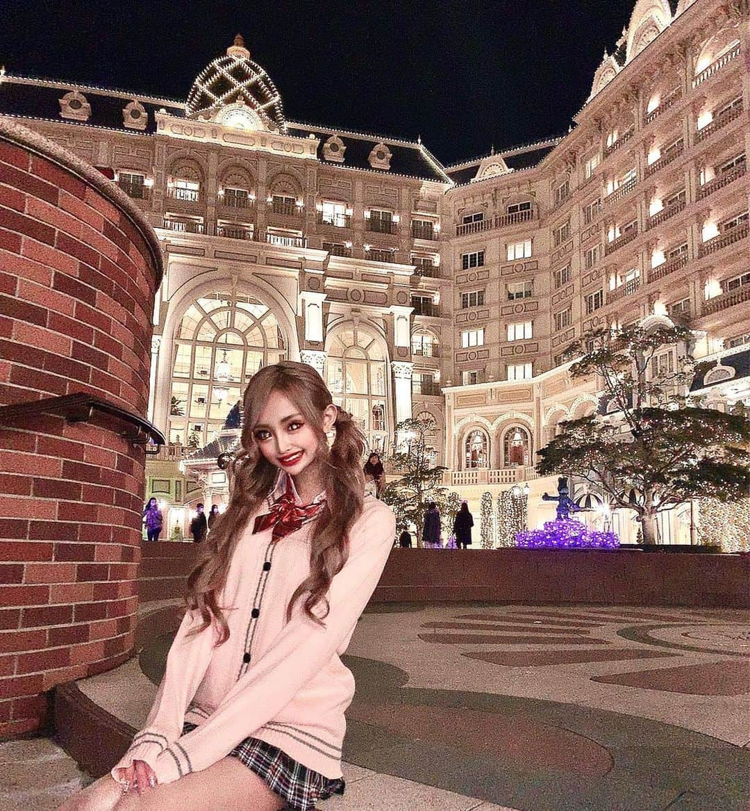 marinさんのインスタグラム写真 - (marinInstagram)「制服ディズニー🏰💕✨✨♡✩*.🏰🐭🏰.*✩♡✨可愛いほのぴと👱‍♀️💓💓 #キラキラ#夢の国#JK#制服#ディズニーランド」12月26日 2時16分 - maririn__78