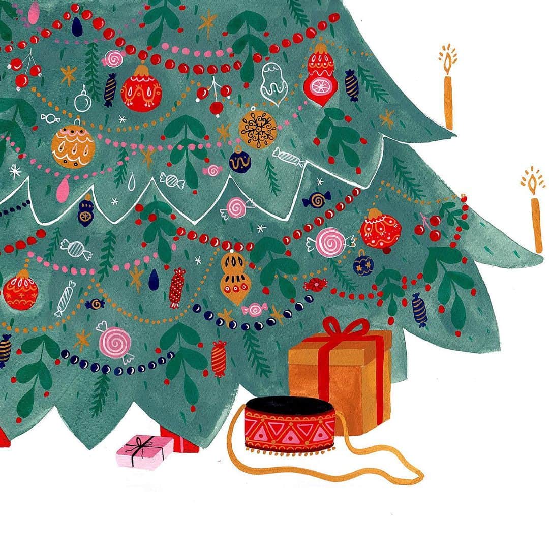 Dinara Mirtalipovaのインスタグラム：「Merry Christmas 🌿」