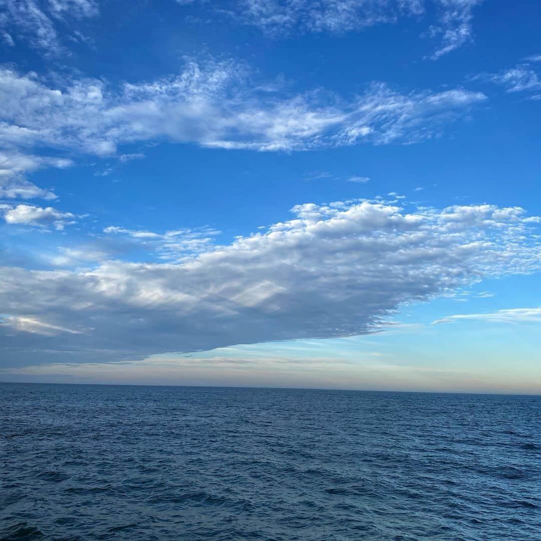 三吉ツカサのインスタグラム：「アメリカ方面 #大西洋」