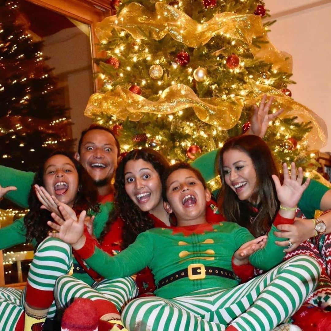 ミゲル・カブレラさんのインスタグラム写真 - (ミゲル・カブレラInstagram)「Merry Christmas, Happy Hanukkaah 🎄🎄Feliz navidad 🎄🎁」12月26日 5時18分 - miggy24