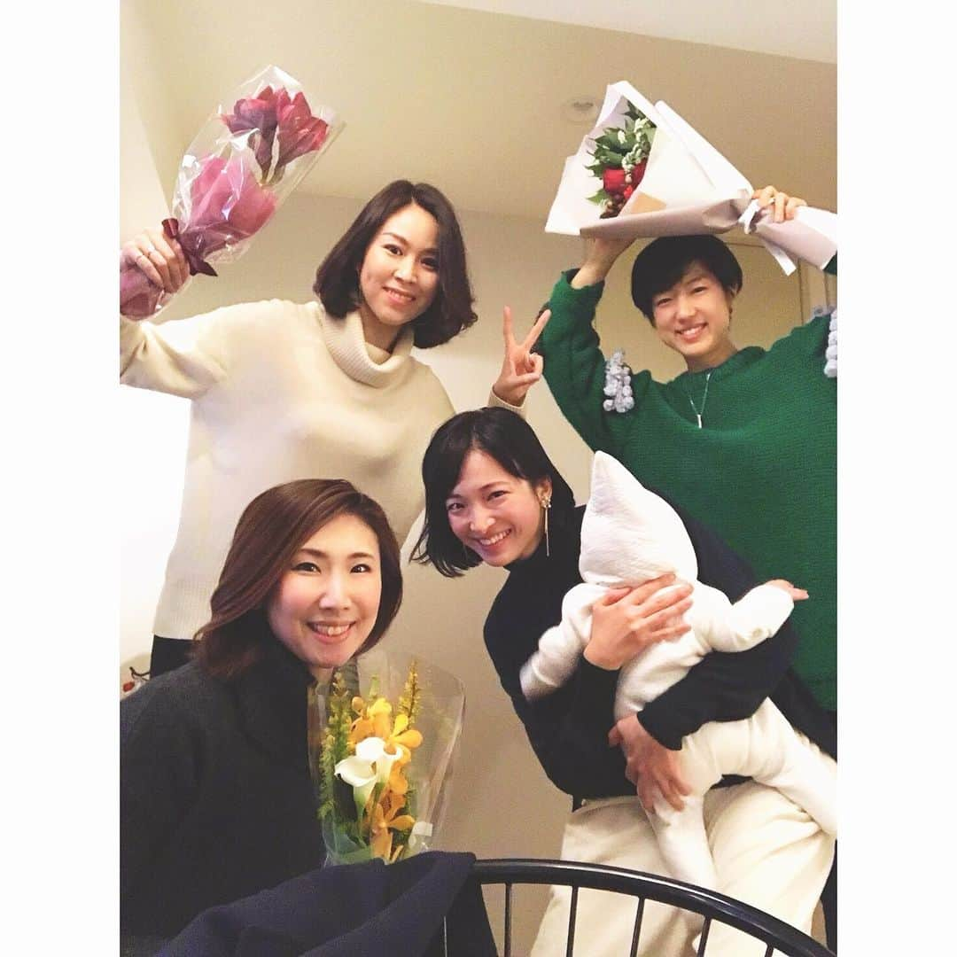 野々すみ花さんのインスタグラム写真 - (野々すみ花Instagram)「クリスマス。 という響きが、もう既に懐かしくなってしまいましたが、昨日は素敵な先輩がたと、素敵な芸術家と、たのしい時間を過ごすことが出来ました。 軽々しく素敵と言っているのではなく、ほんとうに素敵な方々です。  @misato_harukaze  @kazusa_tsukio  @hirokookamoto.jp」12月26日 18時39分 - osumi_sumi